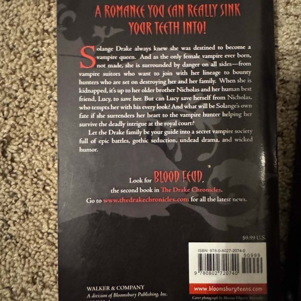 Alyxandra Harvey Vampire Book Set - Hearts at Stake & Blood Feud - Picture 4 of 8